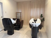 ラナイ ヘア メイク スペース(Lanai hair make space)の雰囲気（ゆったりくつろげるシャンプーブース［ショートボブ/レイヤー］）