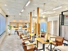 アグ ヘアー オーウェン 山形元木店(Agu hair owen)