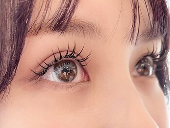 リフティ 小倉到津(Lifty)の写真/「ナチュラルなのに存在感あり！」「本数多めでバッチリ一際目立つ目元へ」等好みのデザインが叶う♪