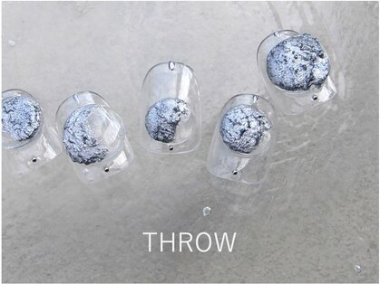 スロウヌーヴ(THROW neuve)の写真