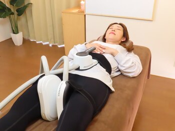 アロハ(ALOHA.)の写真/そのたるみケア、“仕方ない”で終わらせない。大人の美しさは、姿勢とボディラインで決まる