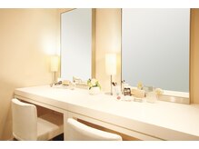 ウビクエ 日比谷シャンテ店(UBIQUE)の雰囲気（メイクブース完備でお出かけ前にも◎）